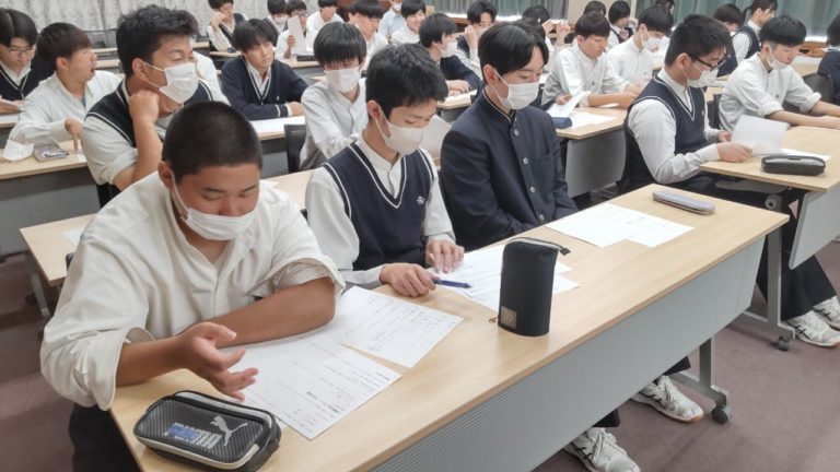キャリアアップコース3学年 青森大学連携授業実施！！│青森山田高等