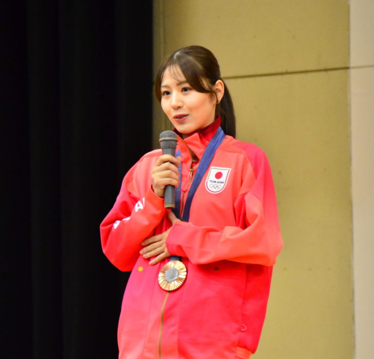 志田千陽選手パリ五輪報告会│青森山田高等学校 学校法人青森山田学園
